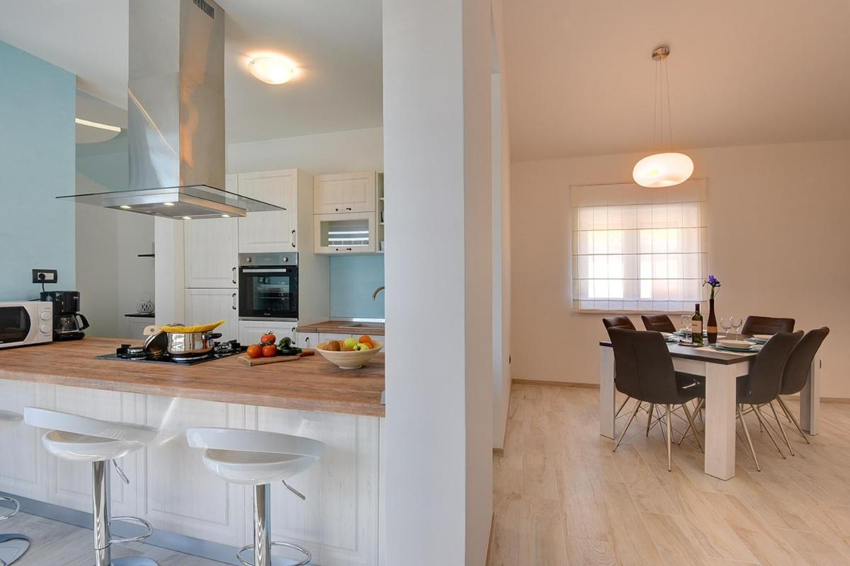וודניאן Villa Sunny Home מראה חיצוני תמונה