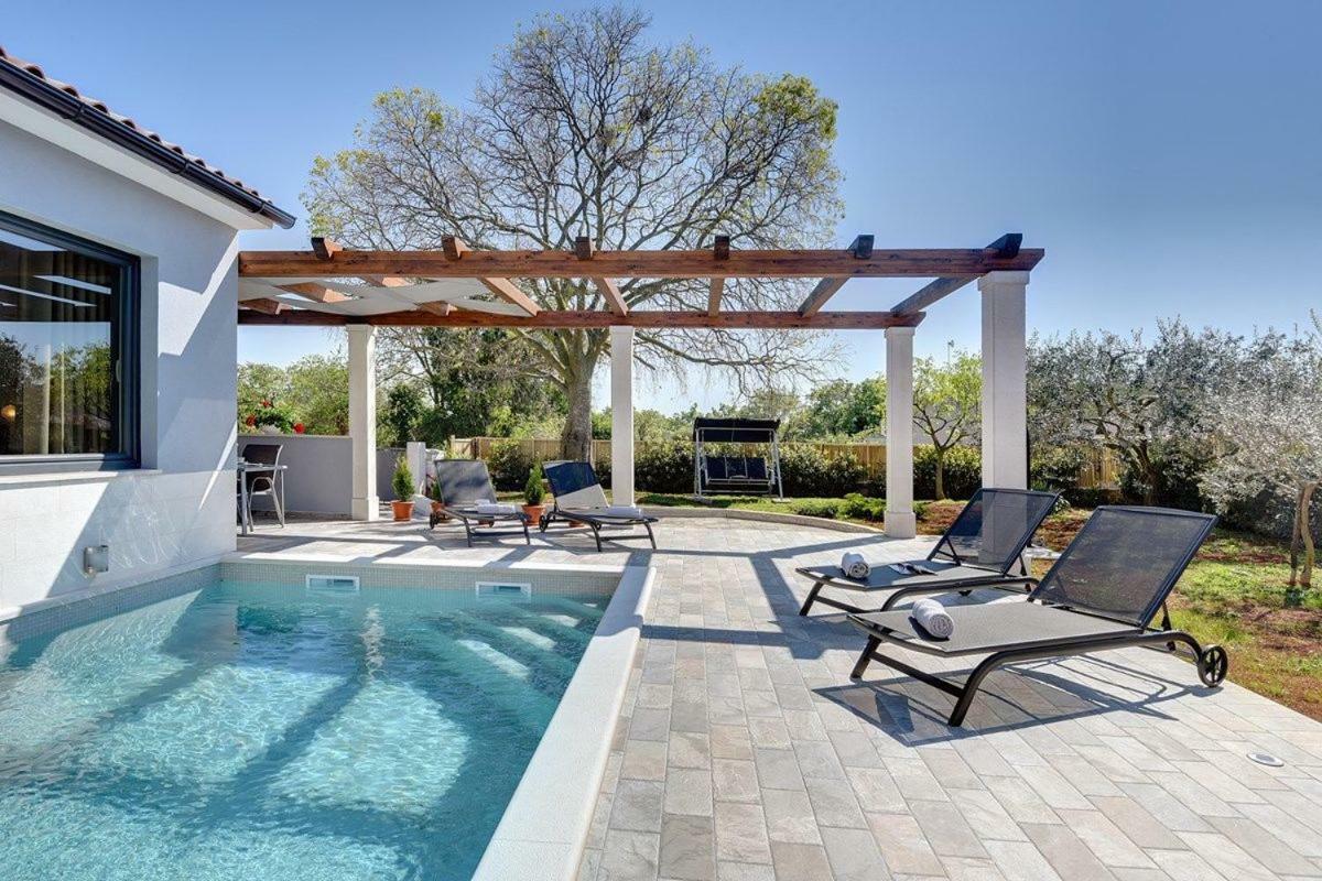 וודניאן Villa Sunny Home מראה חיצוני תמונה