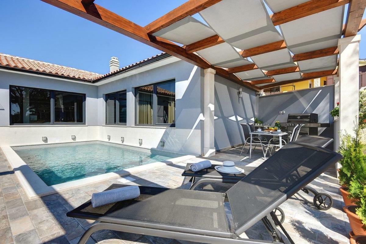 וודניאן Villa Sunny Home מראה חיצוני תמונה